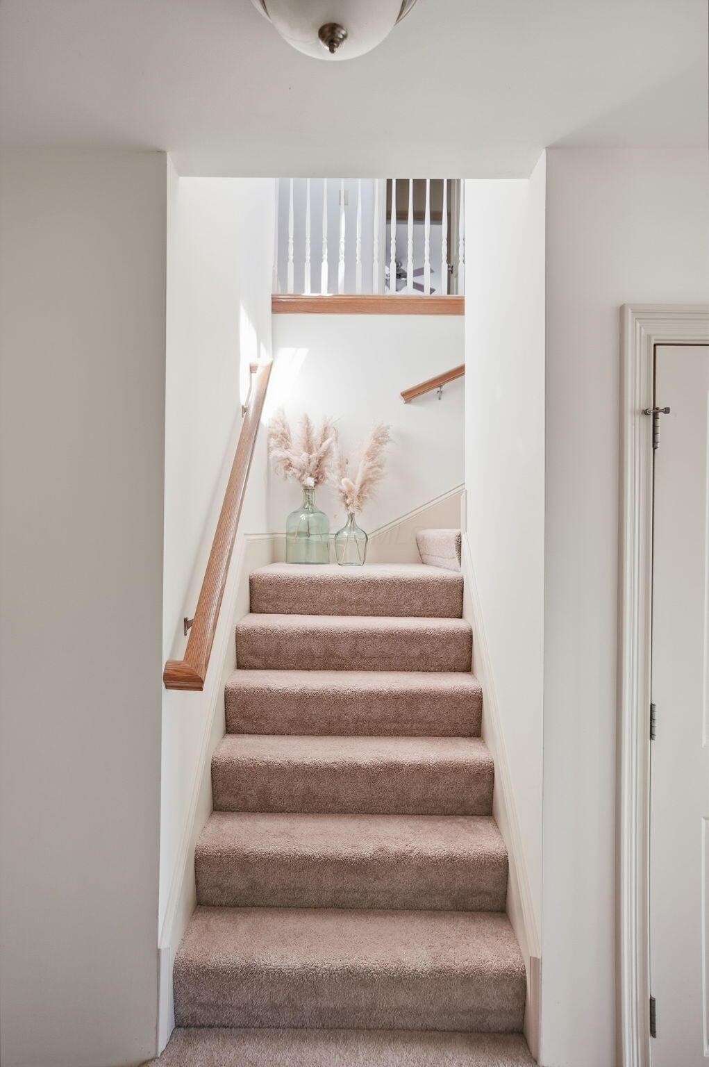 12300 Croton Road Croton, OH 43013 - Photo 29 of 48 Guest House Stairs