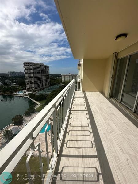11111 Biscayne Blvd Unit 1707  