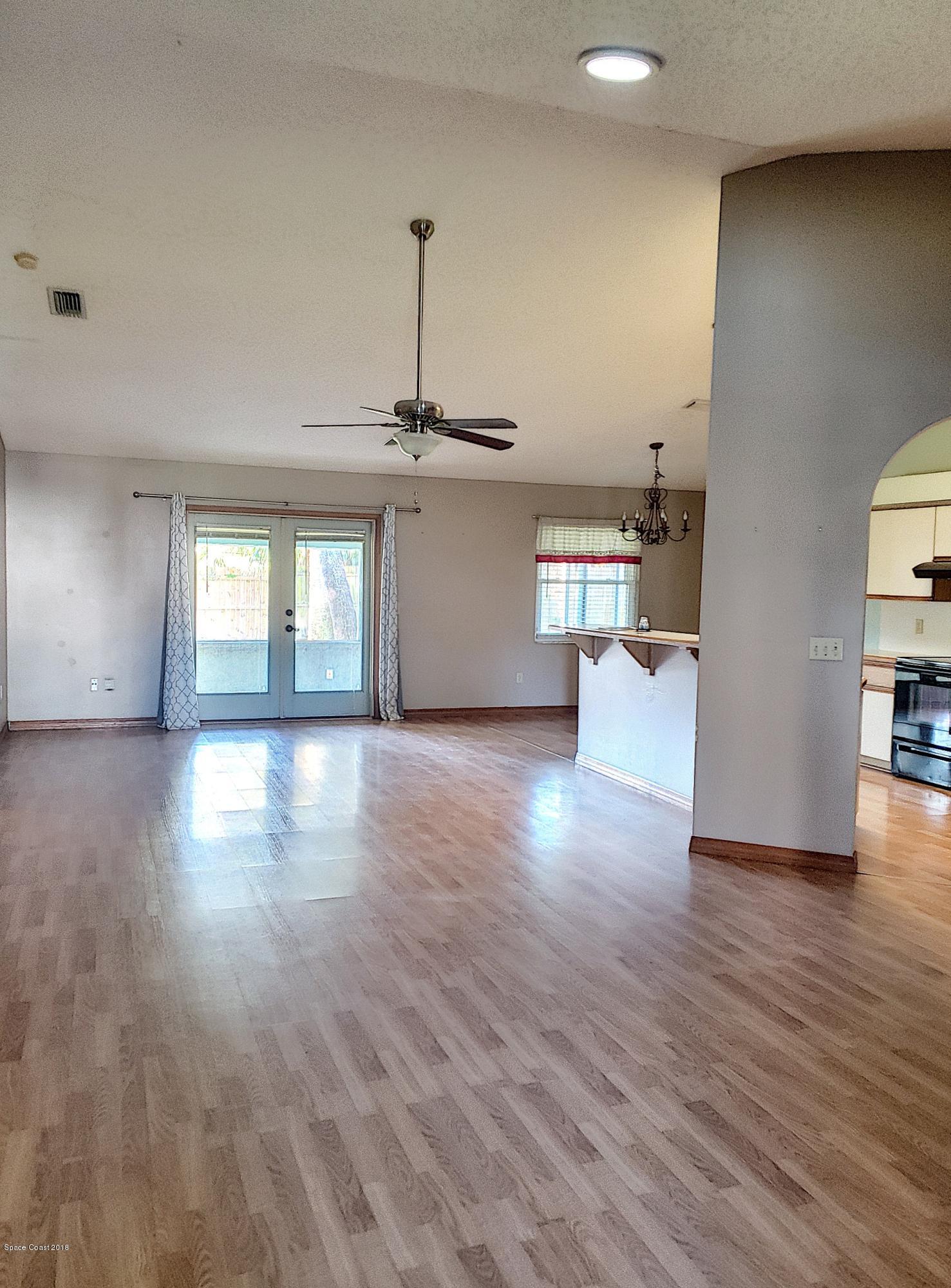 1699 Palm Ridge Road Melbourne, FL 32935 - Photo 4 of 26 1699PalmRidge_10