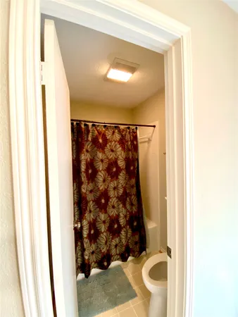 $2,300 | 7350 Kirby Drive, Unit 2, Houston, TX 77025