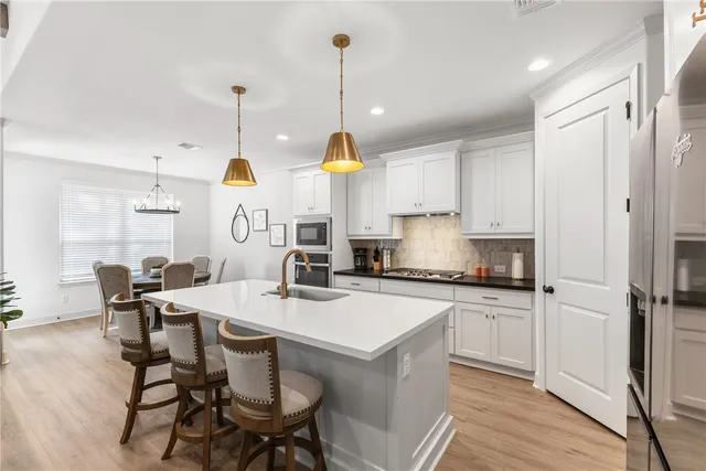 $460,000 | 1614 Briscoe Manor Court, College Station, TX 77845