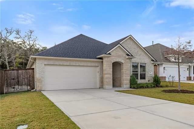 $460,000 | 1614 Briscoe Manor Court, College Station, TX 77845