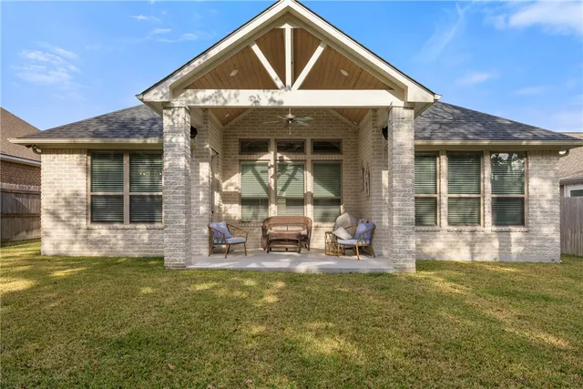 $460,000 | 1614 Briscoe Manor Court, College Station, TX 77845