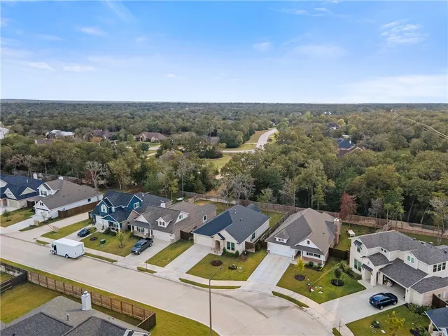 $460,000 | 1614 Briscoe Manor Court, College Station, TX 77845