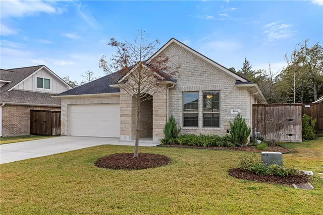 $460,000 | 1614 Briscoe Manor Court, College Station, TX 77845