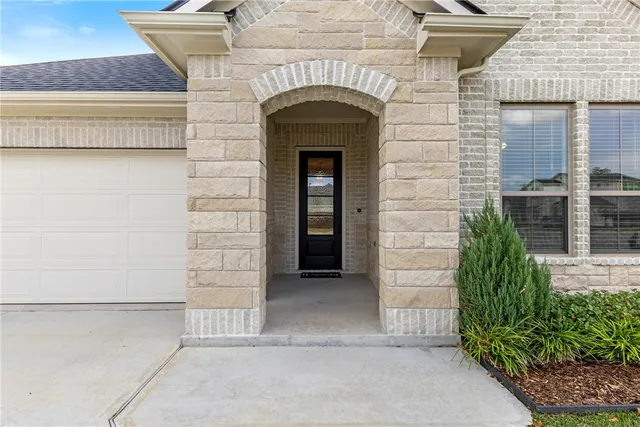 $460,000 | 1614 Briscoe Manor Court, College Station, TX 77845