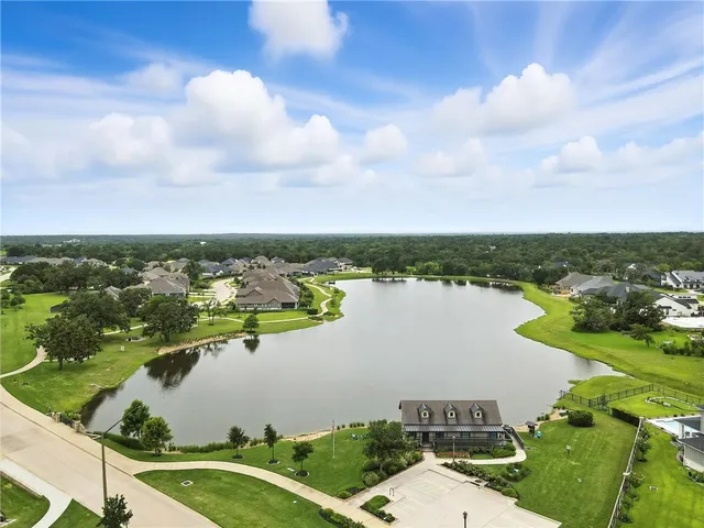 $460,000 | 1614 Briscoe Manor Court, College Station, TX 77845
