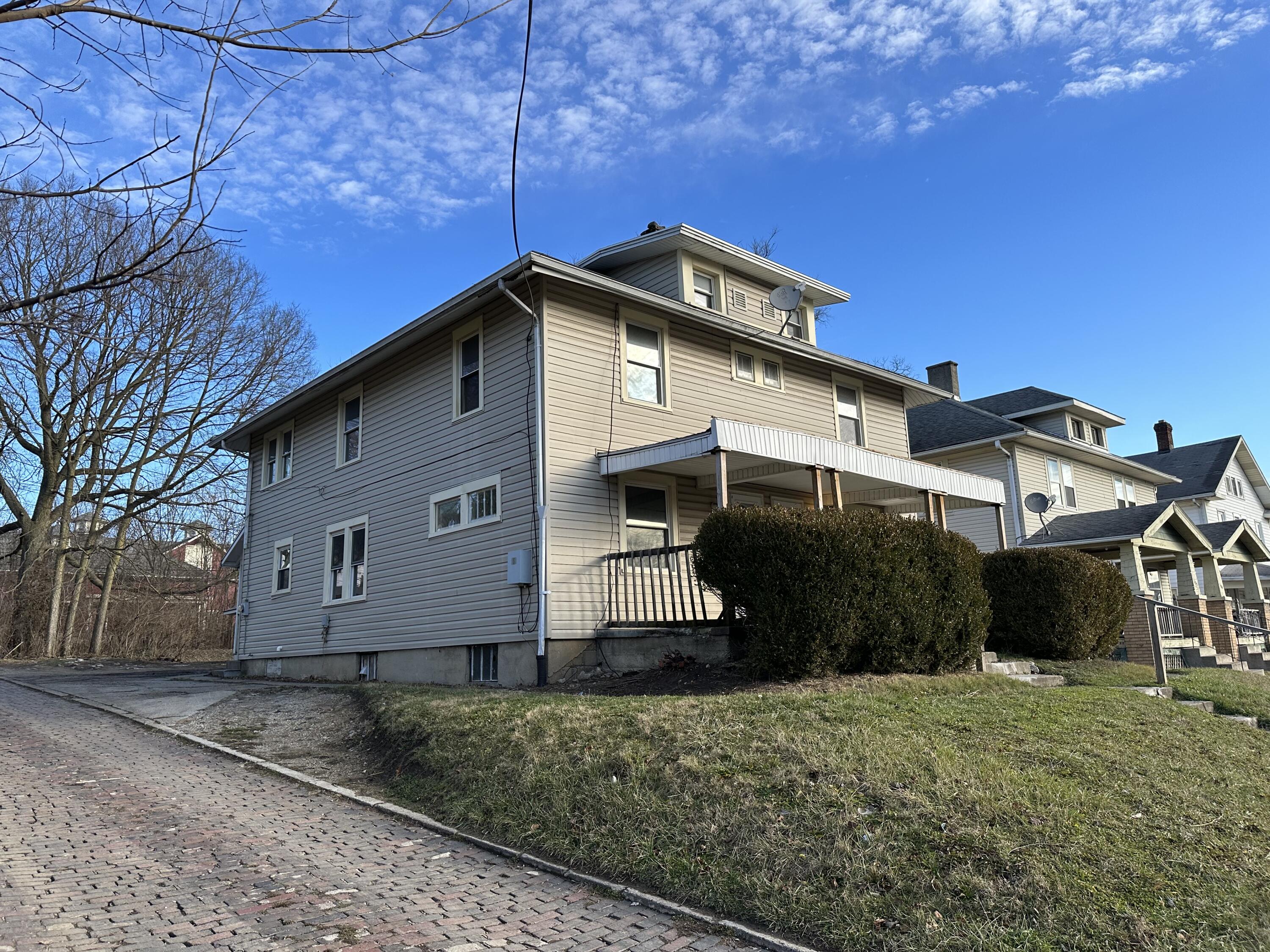 118 East Cecil Street Springfield, OH 45504 - Photo 3 of 38
