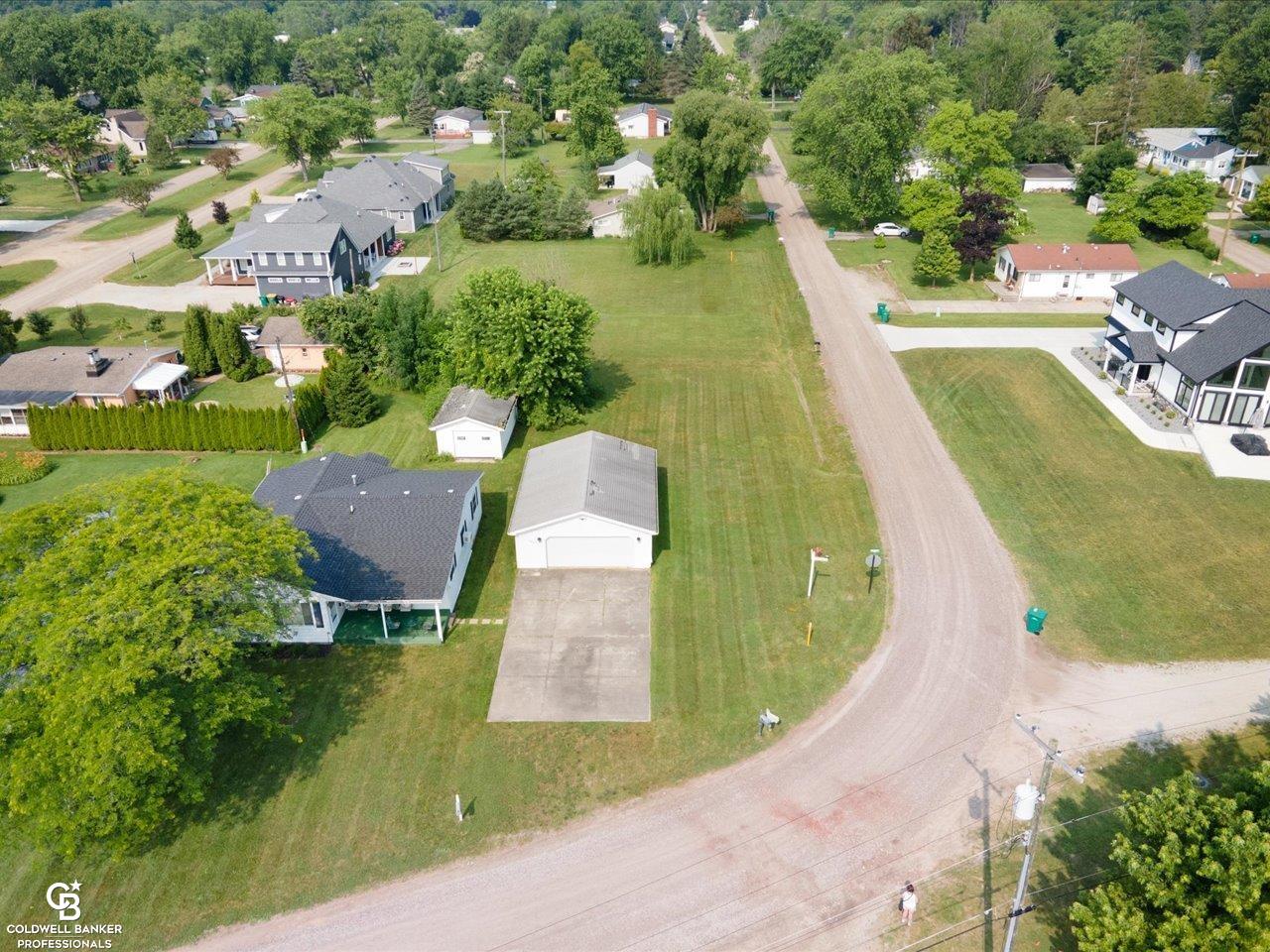 7620 Holiday Road Lexington, MI 48450 - Photo 4 of 10