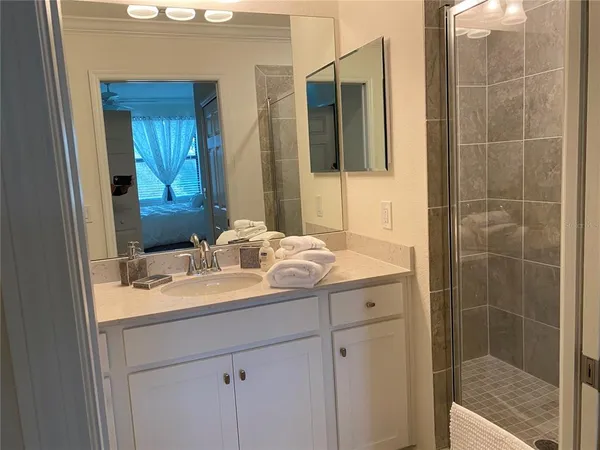 $6,200 | 17510 Gawthrop Drive, Unit 208, Bradenton, FL 34211