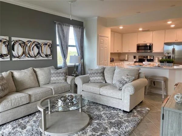 $6,200 | 17510 Gawthrop Drive, Unit 208, Bradenton, FL 34211