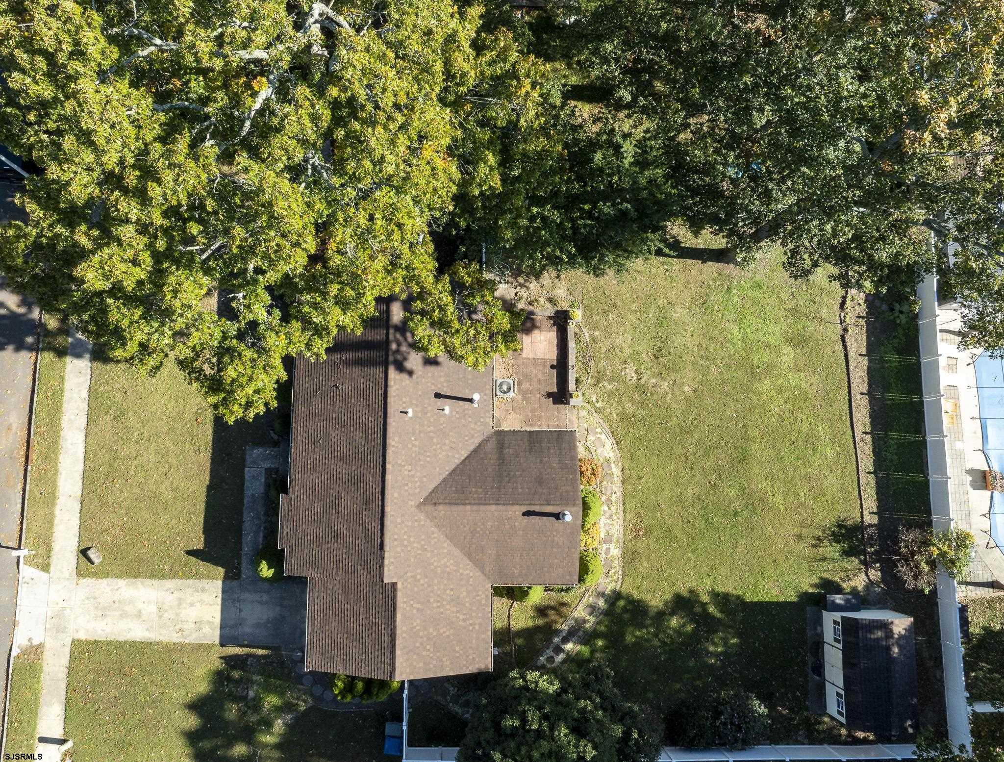 1137 South Beecham Road Williamstown, NJ 08094 - Photo 45 of 47 an aerial view of a house with a yard