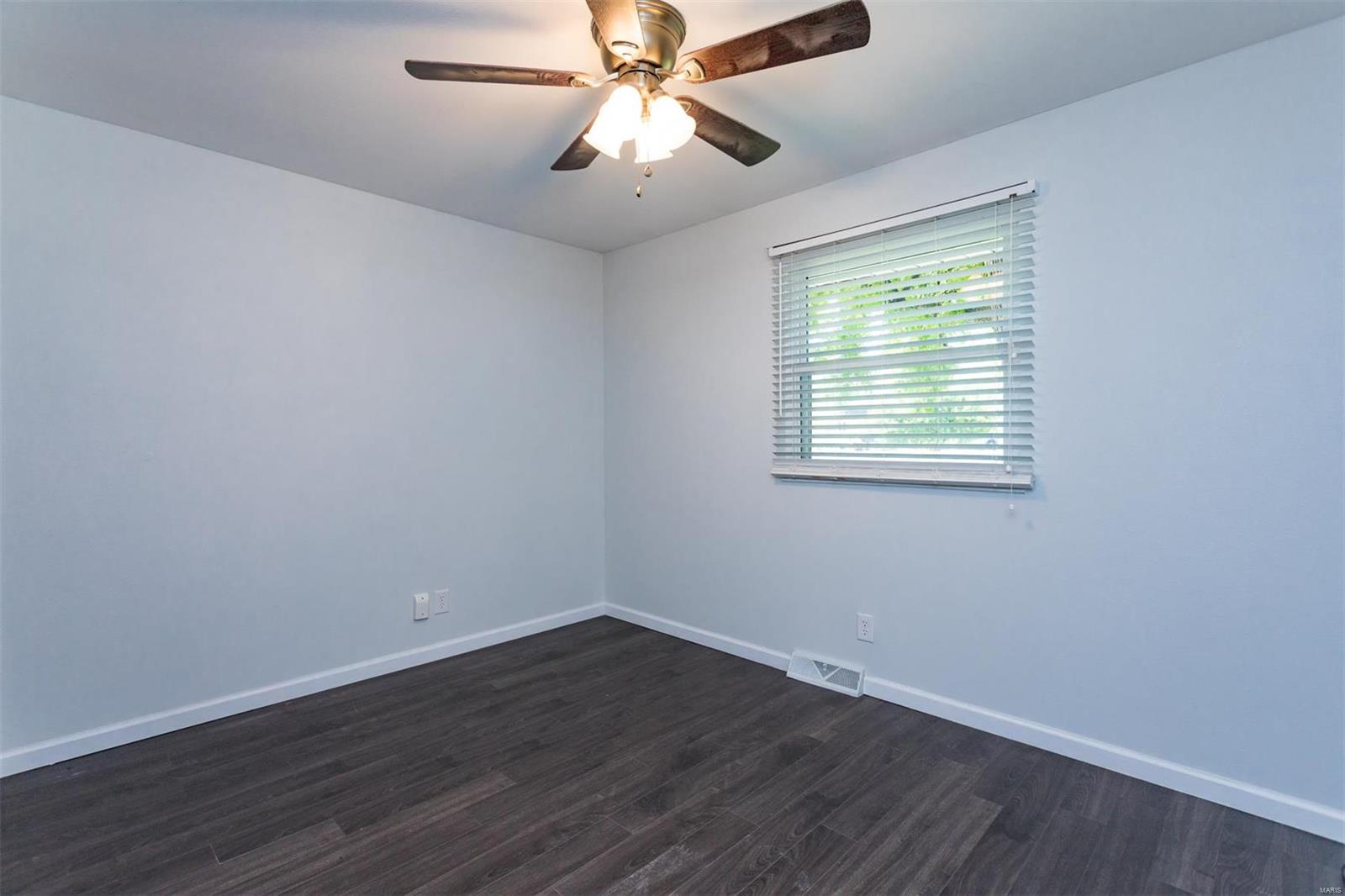 2616 Pontoon Road Granite City, IL 62040 - Photo 14 of 36 Gallery Image 14