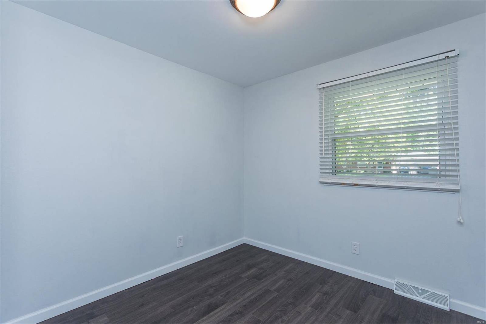 2616 Pontoon Road Granite City, IL 62040 - Photo 21 of 36 Gallery Image 21