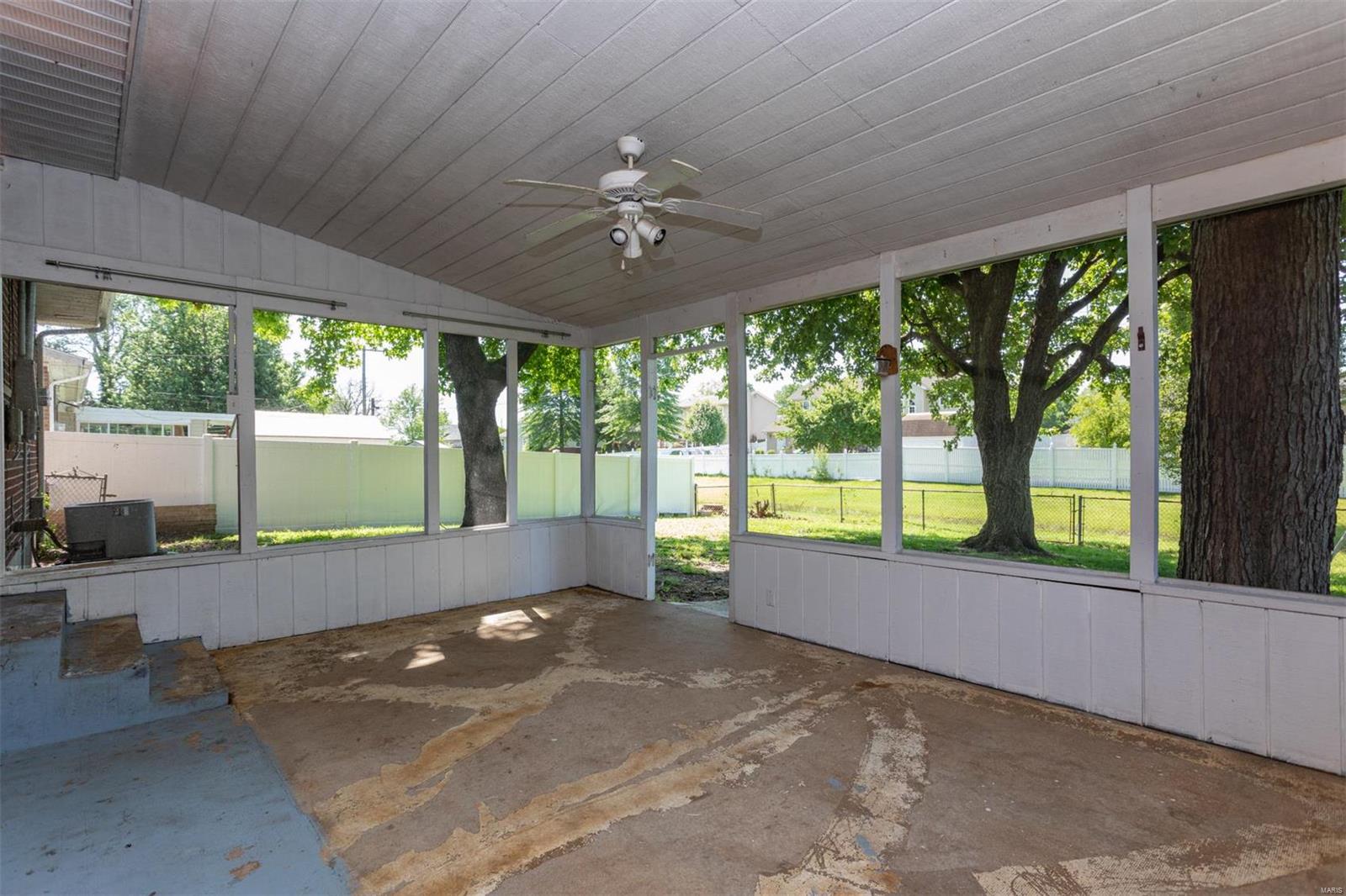 2616 Pontoon Road Granite City, IL 62040 - Photo 31 of 36 Gallery Image 31