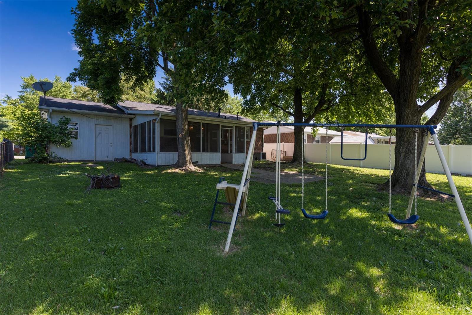 2616 Pontoon Road Granite City, IL 62040 - Photo 34 of 36 Gallery Image 34
