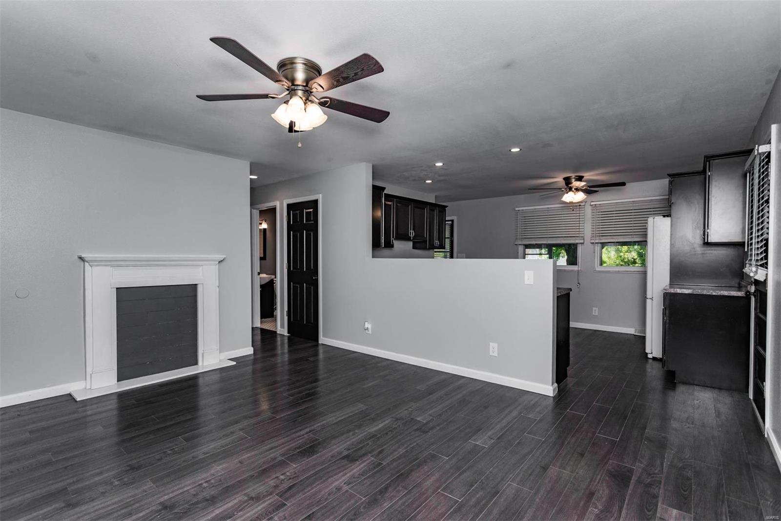 2616 Pontoon Road Granite City, IL 62040 - Photo 8 of 36 Gallery Image 8