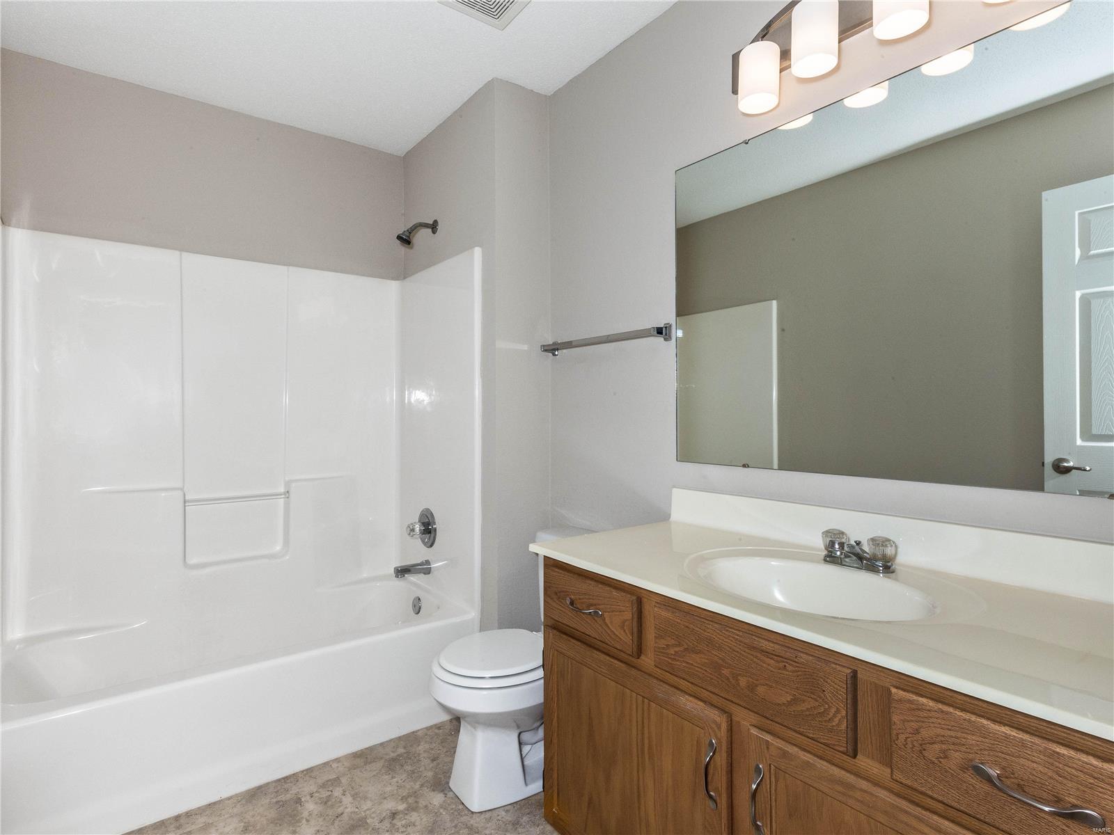 2655 Keebler Road Maryville, IL 62062 - Photo 25 of 41 Gallery Image 25