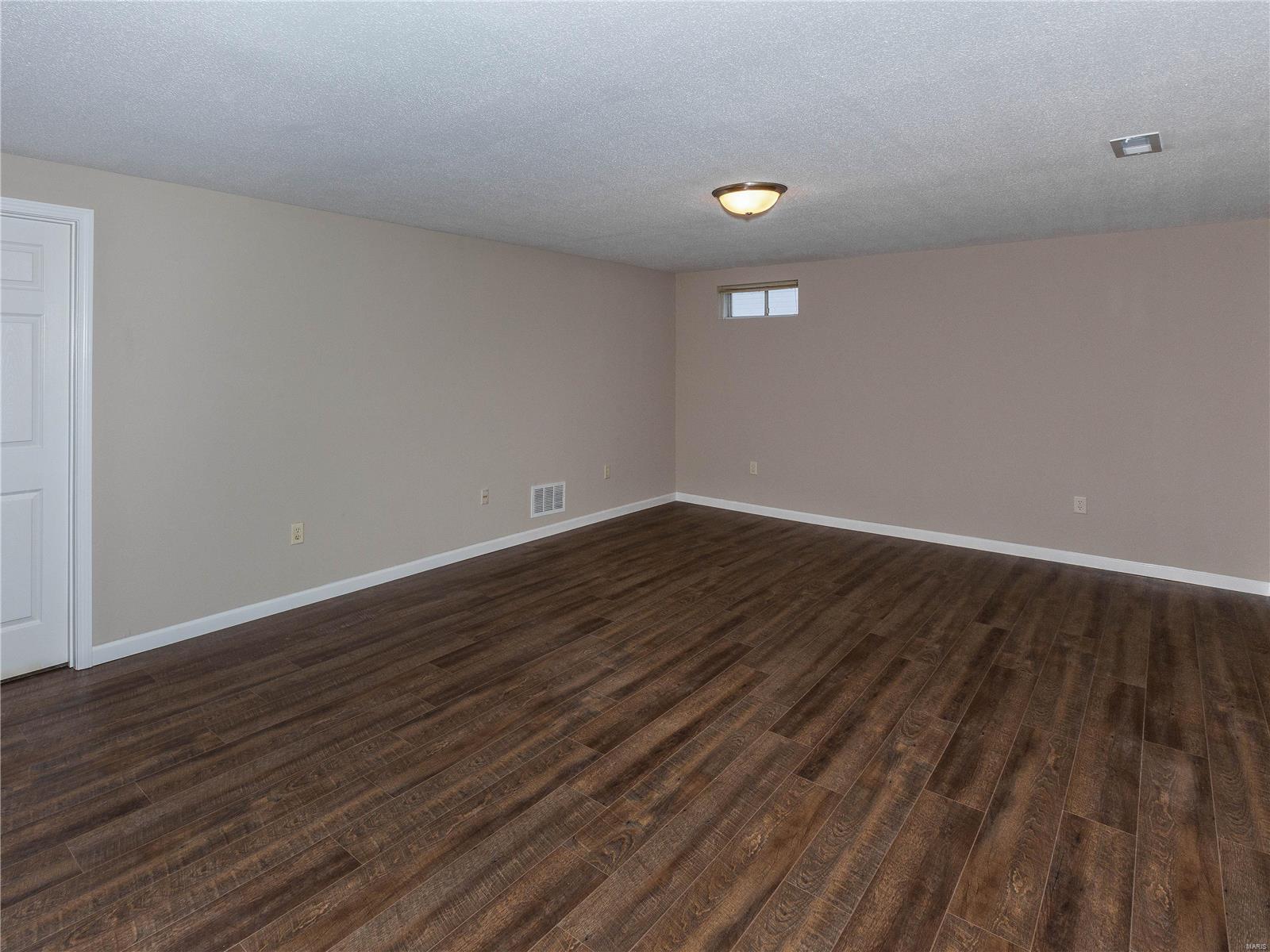 2655 Keebler Road Maryville, IL 62062 - Photo 31 of 41 Gallery Image 31