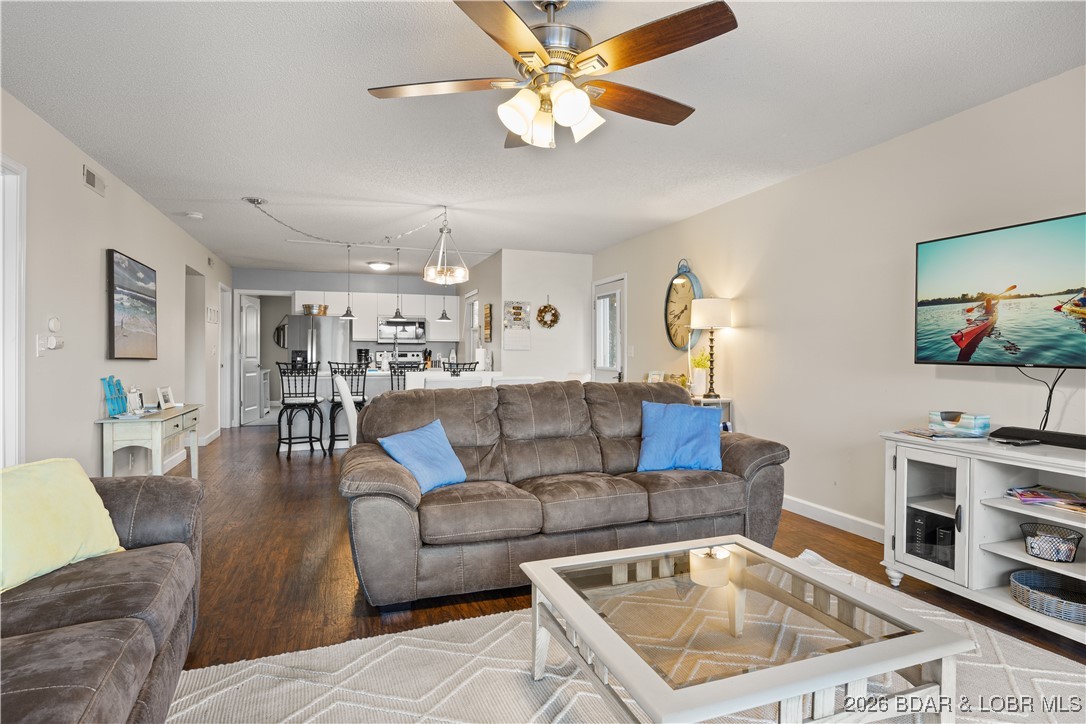 6005 Baydy Peak Road, Unit 401 Osage Beach, MO 65065 - Photo 8 of 34