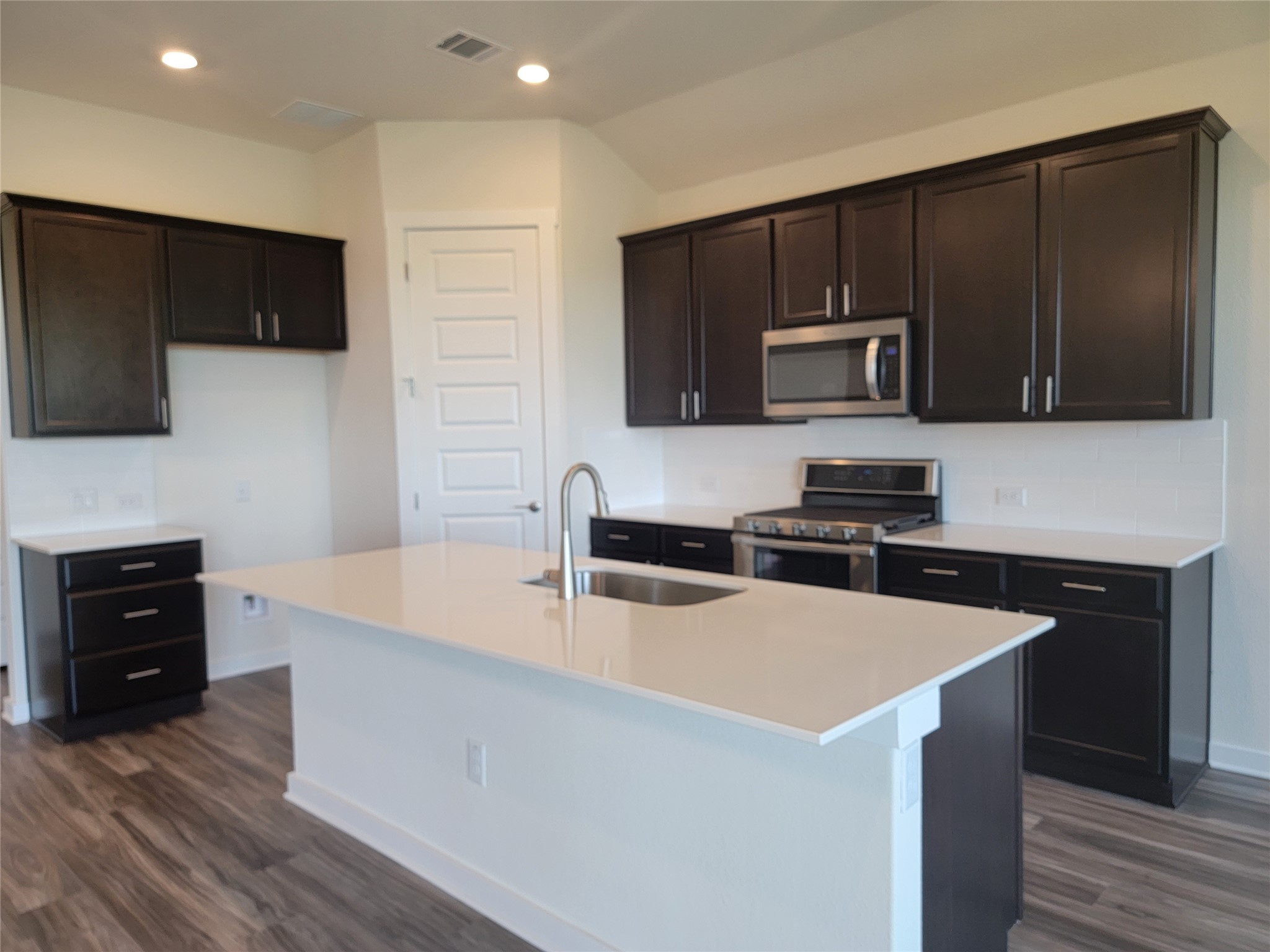 2040 Centerline Lane Georgetown, TX 78628 - Photo 12 of 35