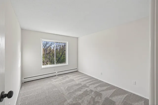 $142,500 | 181 Little Canada Road East, Unit 219, Little Canada, MN 55117