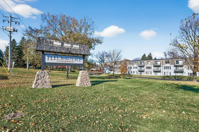 $142,500 | 181 Little Canada Road East, Unit 219, Little Canada, MN 55117