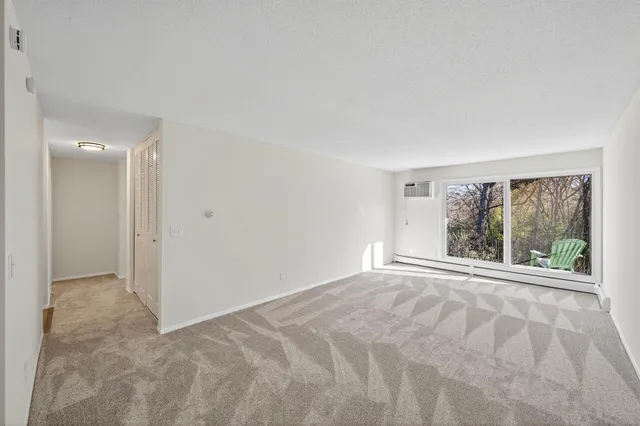 $142,500 | 181 Little Canada Road East, Unit 219, Little Canada, MN 55117