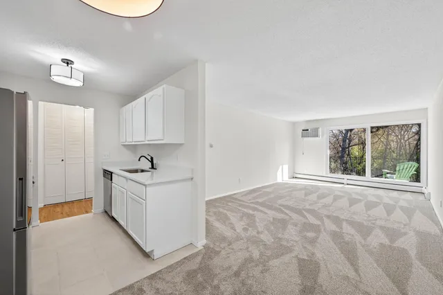 $142,500 | 181 Little Canada Road East, Unit 219, Little Canada, MN 55117