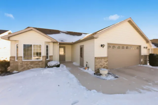 $339,900 | 34 Glenview Loop, St. Cloud, MN 56303