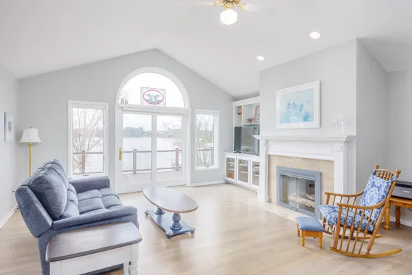 $890,000 | 3757 Lake Lapeer Drive, Metamora, MI 48455