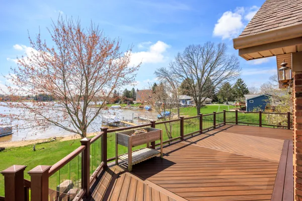 $890,000 | 3757 Lake Lapeer Drive, Metamora, MI 48455
