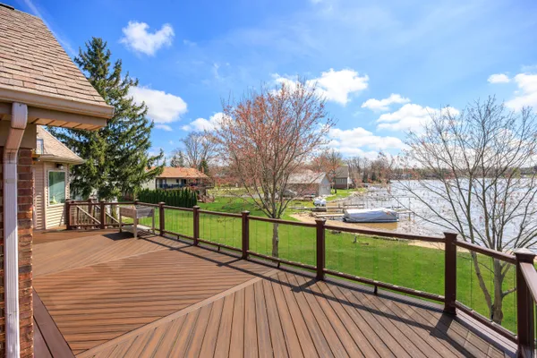 $890,000 | 3757 Lake Lapeer Drive, Metamora, MI 48455