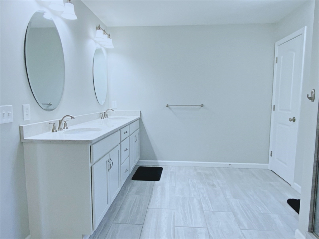 25 Damato Way Agawam, MA 01001 - Photo 17 of 38