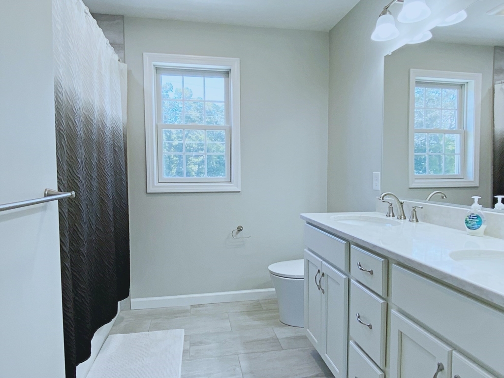 25 Damato Way Agawam, MA 01001 - Photo 20 of 38