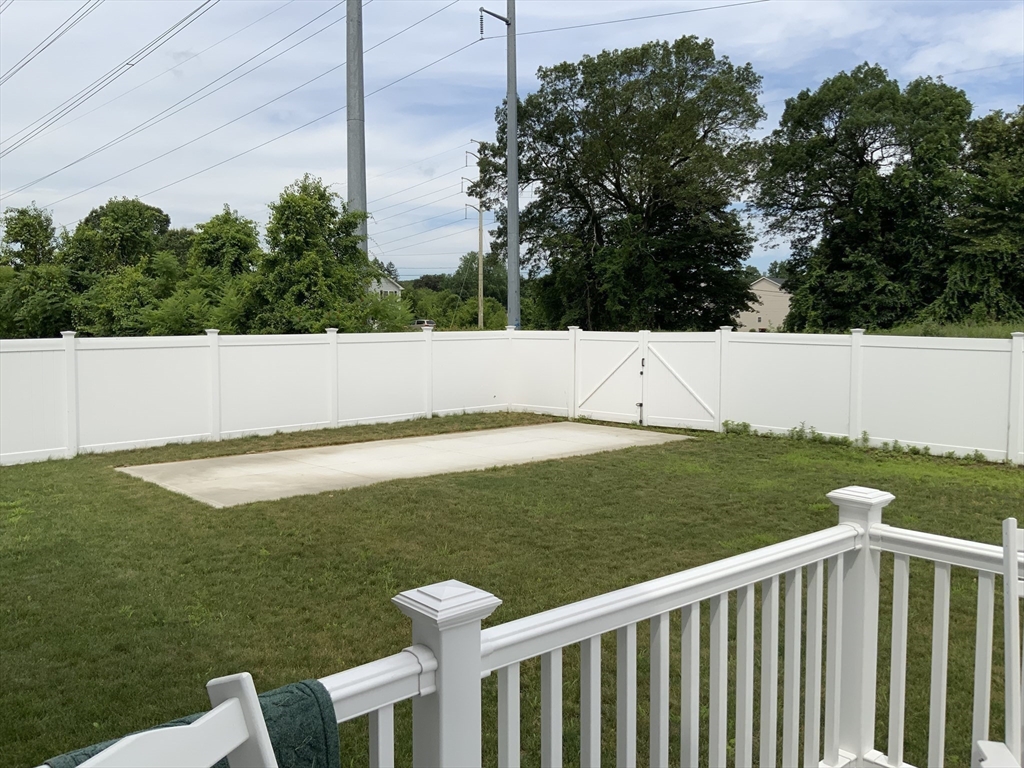 25 Damato Way Agawam, MA 01001 - Photo 26 of 38