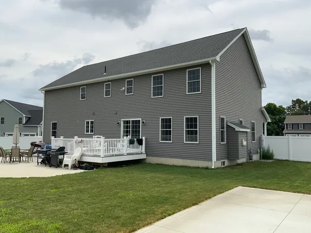 $745,000 | 25 Damato Way, Agawam, MA 01001