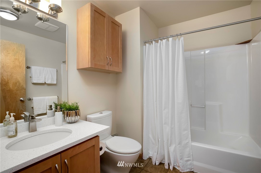 827 Hiawatha Place South, Unit 308 Seattle, WA 98144 - Photo 12 of 25