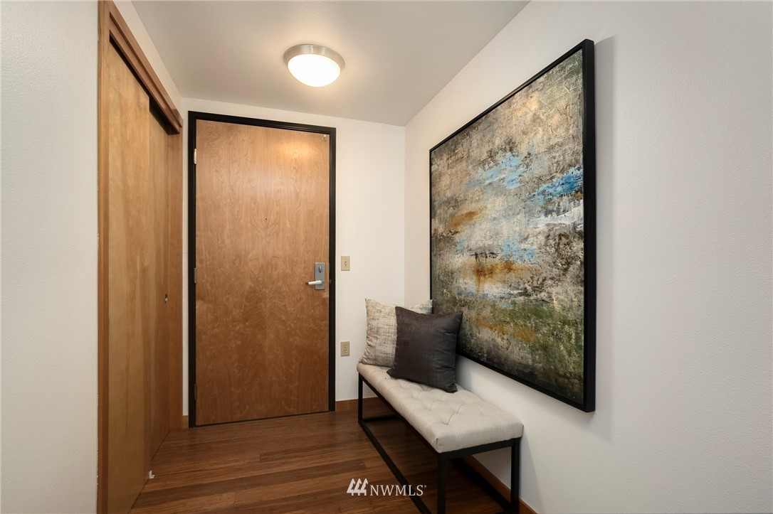 827 Hiawatha Place South, Unit 308 Seattle, WA 98144 - Photo 18 of 25