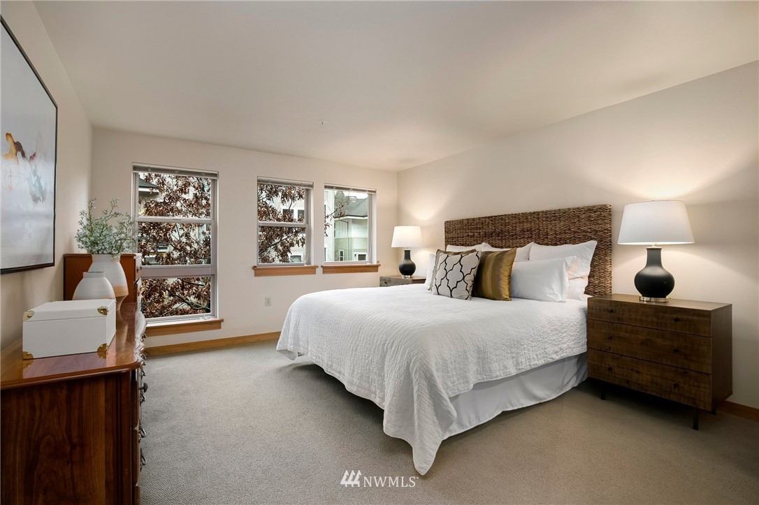 827 Hiawatha Place South, Unit 308 Seattle, WA 98144 - Photo 9 of 25