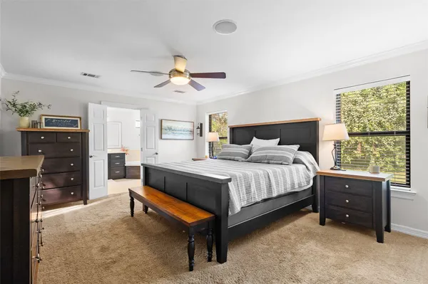 $685,000 | 10 Holly Tree Lane, Spring, TX 77373