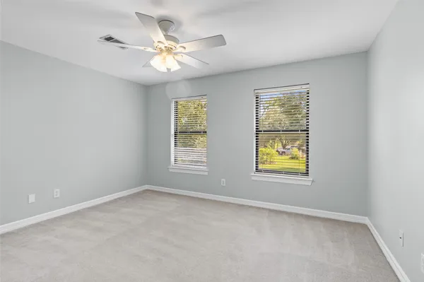 $685,000 | 10 Holly Tree Lane, Spring, TX 77373