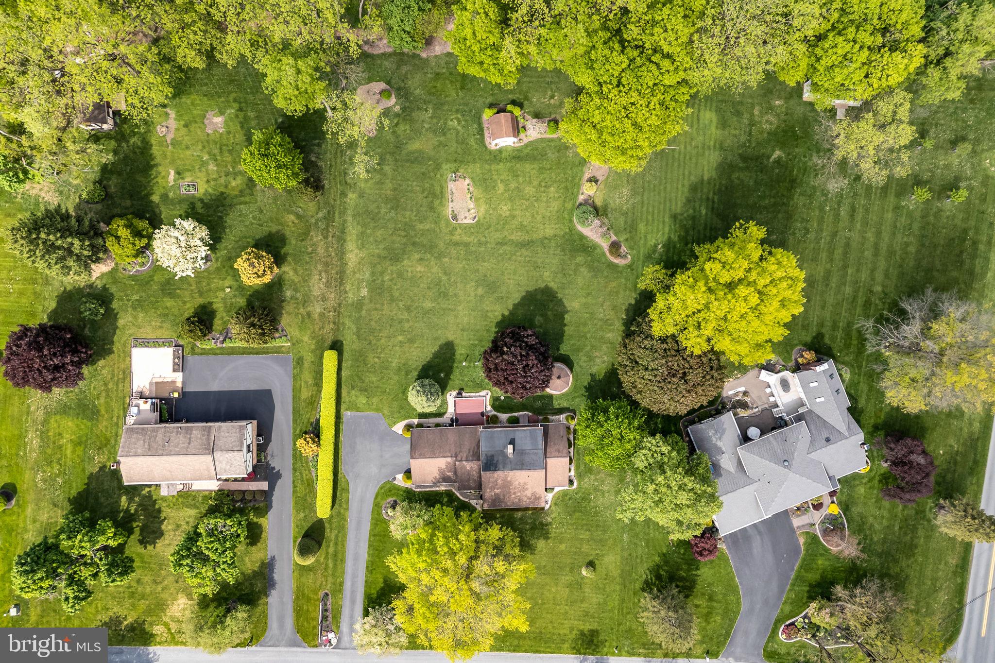 4 Banbury Road Hummelstown, PA 17036 - Photo 15 of 54