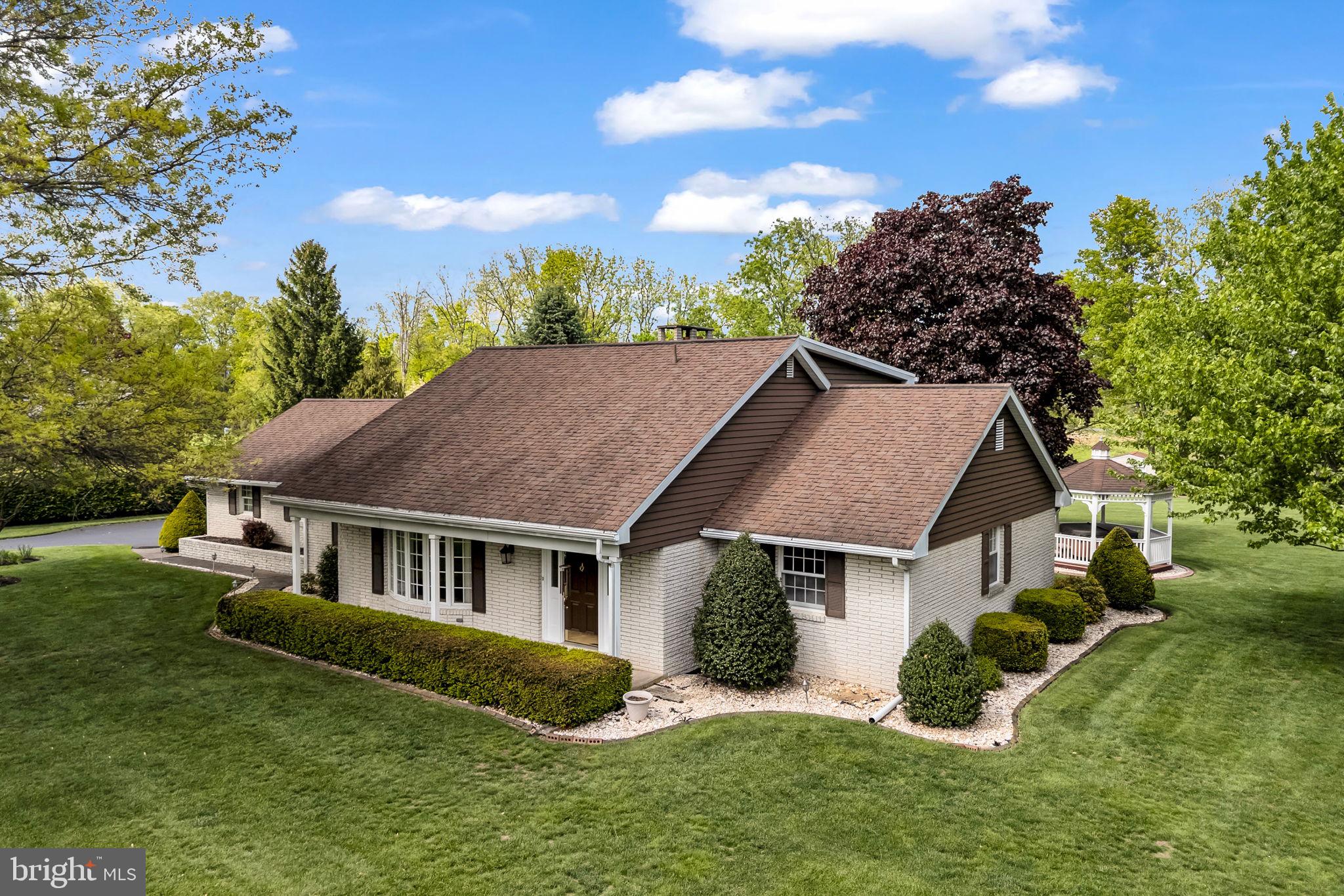 4 Banbury Road Hummelstown, PA 17036 - Photo 8 of 54