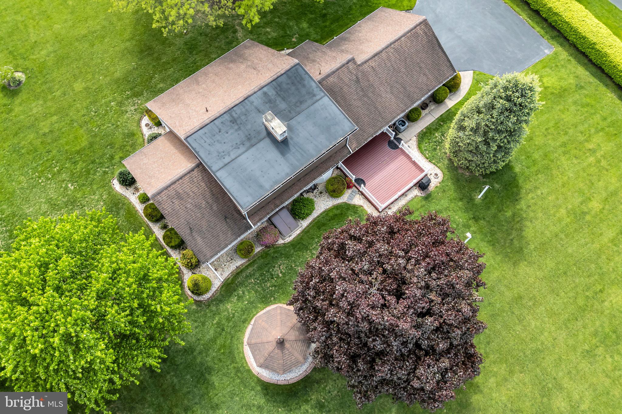 4 Banbury Road Hummelstown, PA 17036 - Photo 9 of 54