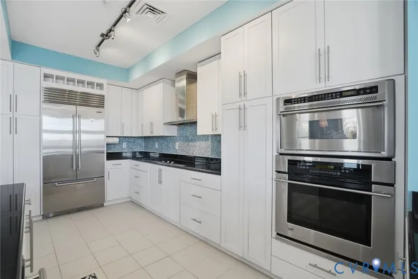 $1,025,000 | 3700 Sandpiper Road, Unit 417, Virginia Beach, VA 23456