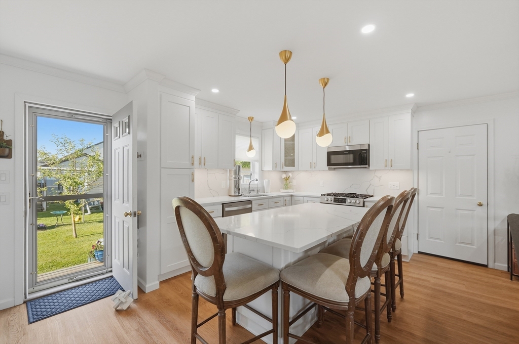 40 Salisbury Street Fall River, MA 02724 - Photo 8 of 30