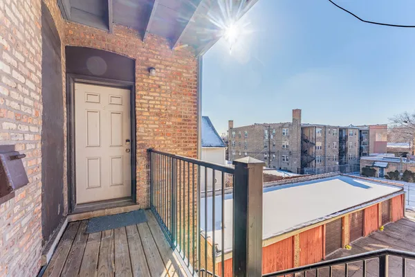 $179,500 | 4704 North Kasson Avenue, Unit 3, Chicago, IL 60630