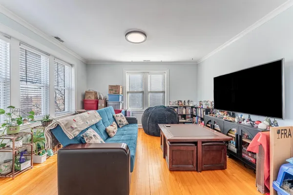 $179,500 | 4704 North Kasson Avenue, Unit 3, Chicago, IL 60630