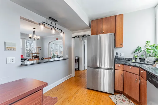 $179,500 | 4704 North Kasson Avenue, Unit 3, Chicago, IL 60630